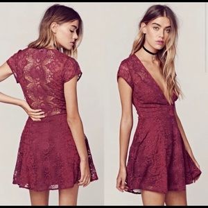 FOR LOVE AND LEMONS - SIENNA MINI - MAROON - SIZE MEDIUM